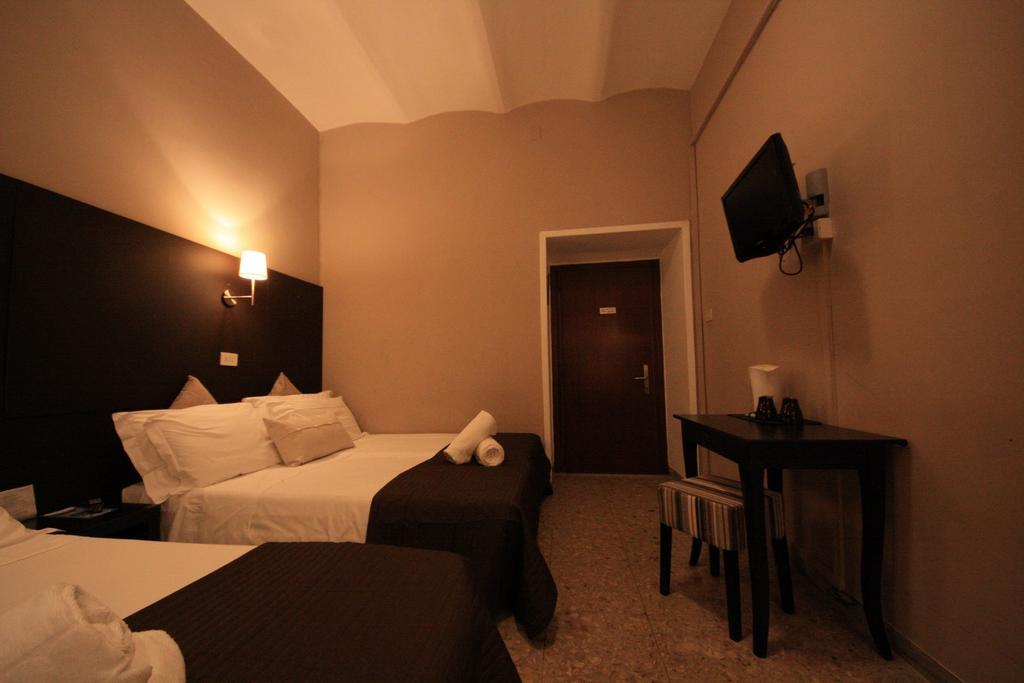Hotel Felice Roma Phòng bức ảnh